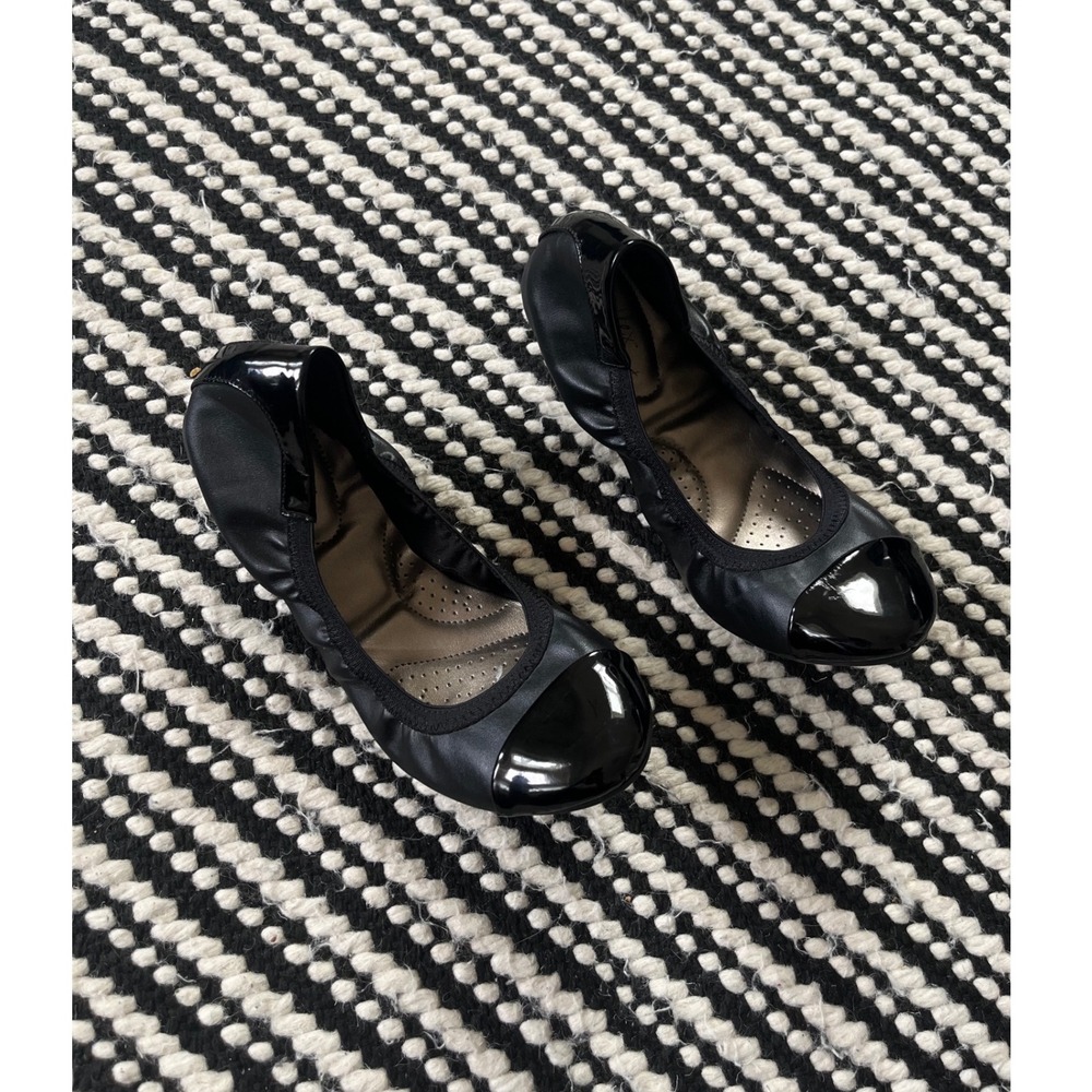 Dexflex Comfort Womens Black Patent Cap Toe Ballet Flats Size 8.5 minimalist